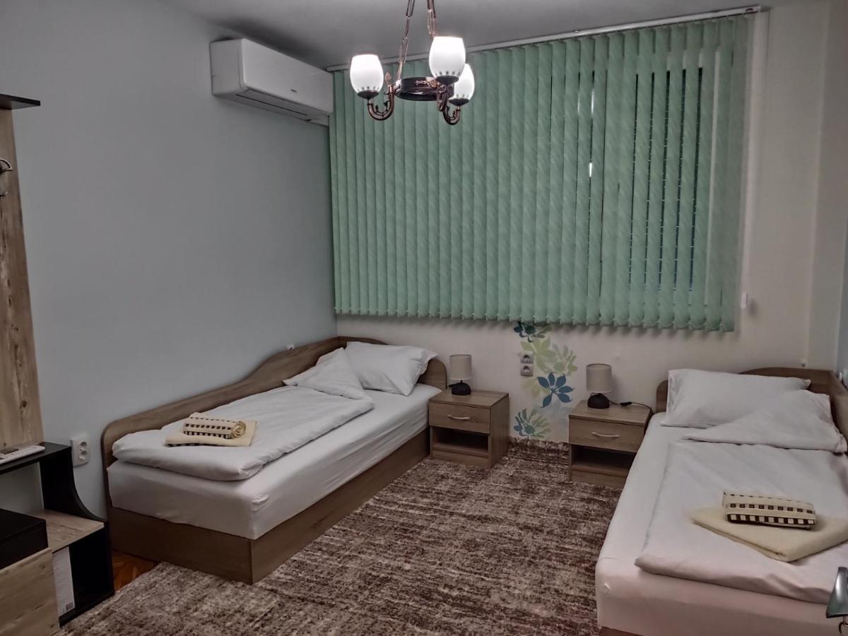 Apartment Ani Veliko Tŭrnovo Exterior photo